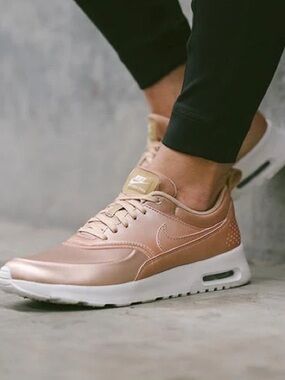 Nike Air Max Thea SE Sneaker | Size: 8